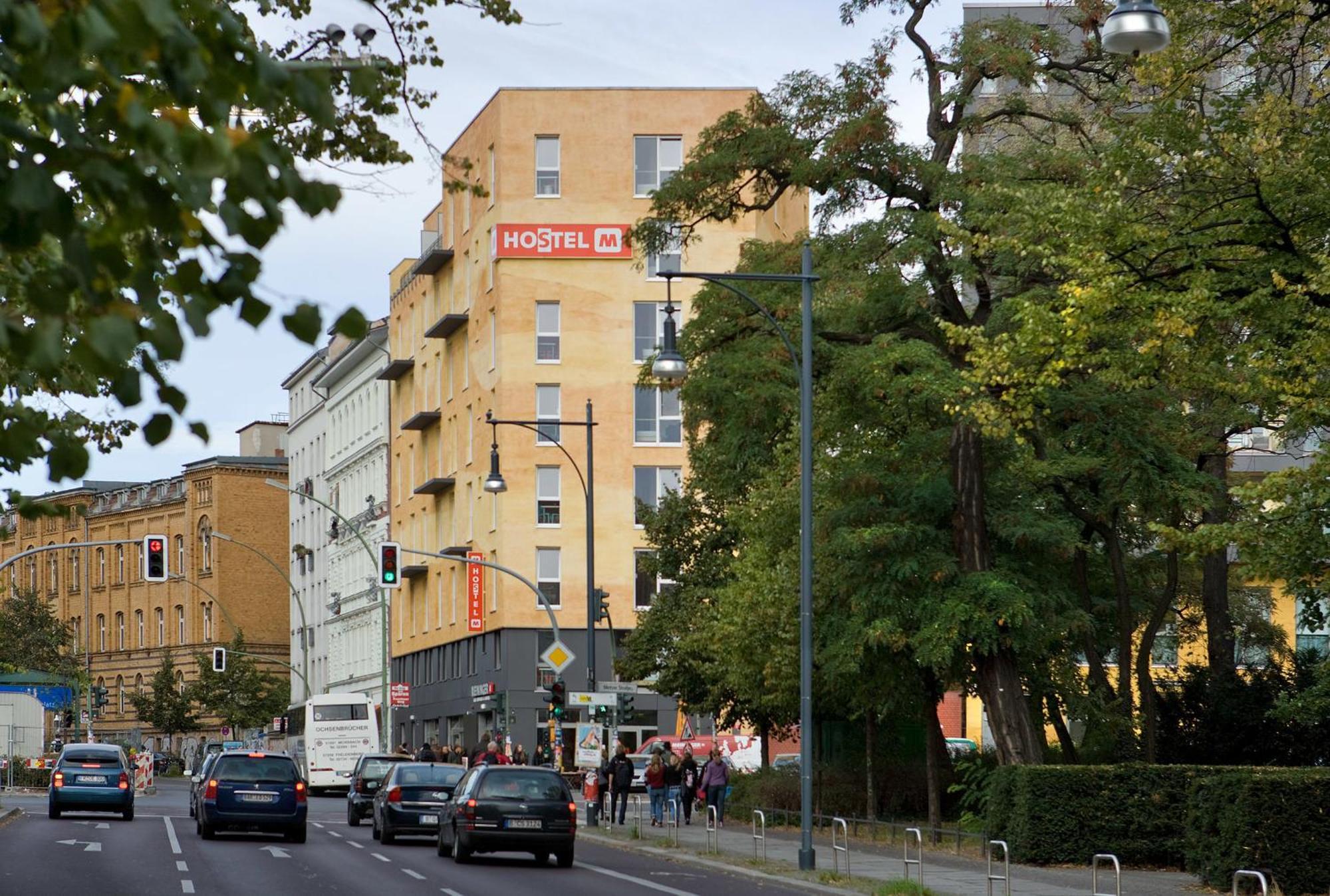 Meininger Hotel Berlin Alexanderplatz — Foto’s 3